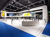 Der Messestand von HELLA auf der Automechanika 2014